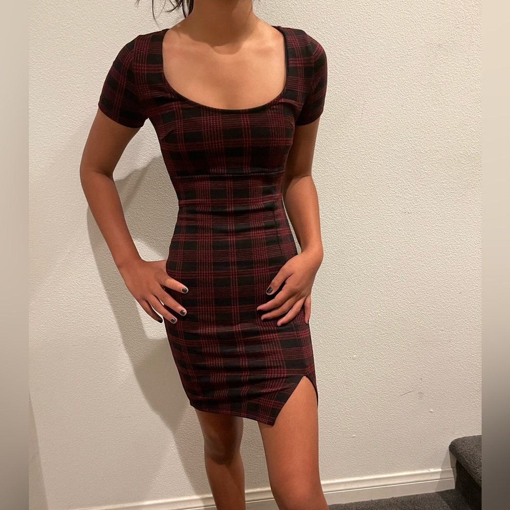 Popular 21 , Girl size Small red / black plaid dress